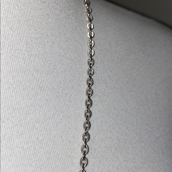 Avon 1972 Romanesque Necklace Faux Stone Cabochons Embellished Cross Silver Tone - Picture 8 of 9